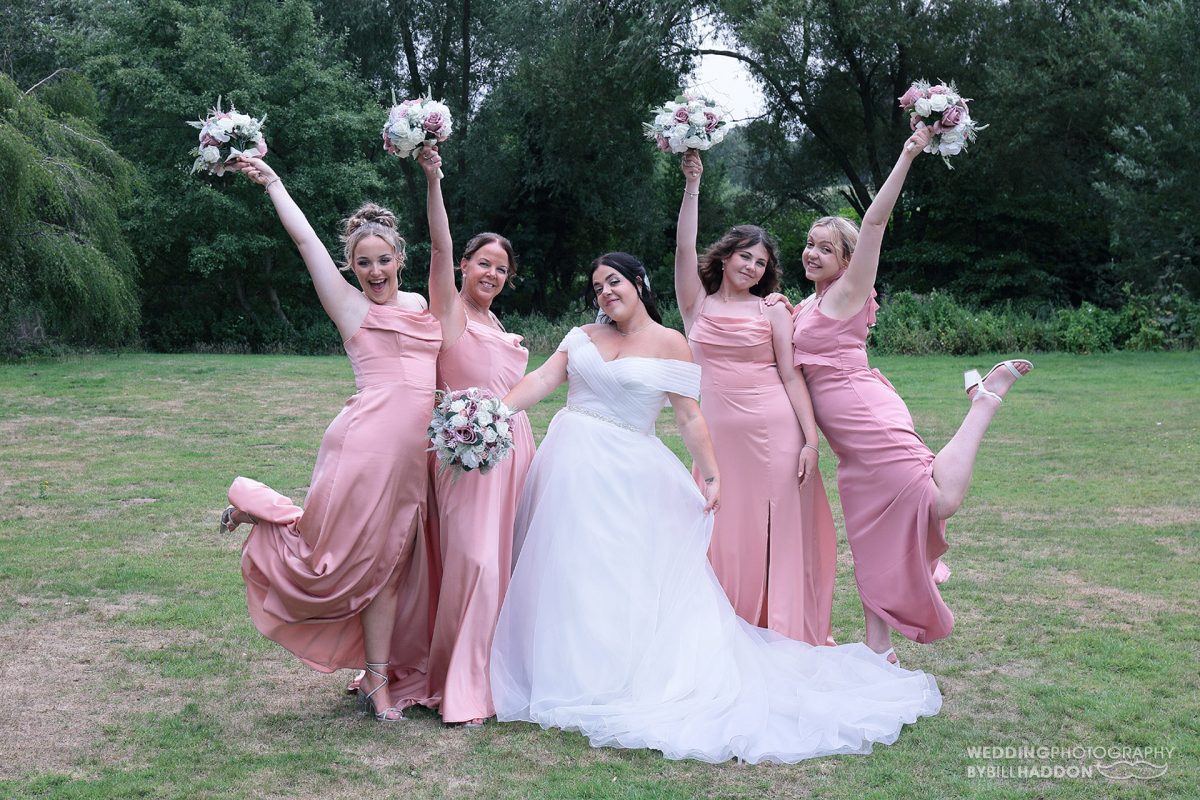 Rothley Court Wedding photos in garden