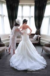 Leicester wedding photography bridal prep