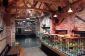 Donington Park Farmhouse