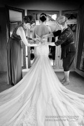 Mythe barn bridal prep