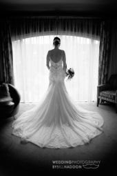 Mythe barn window wedding